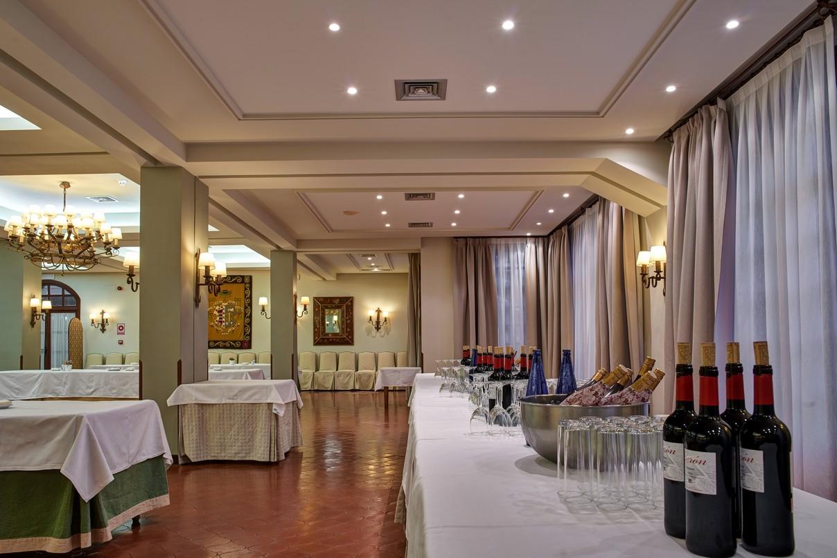 Parador De Калахорра Экстерьер фото