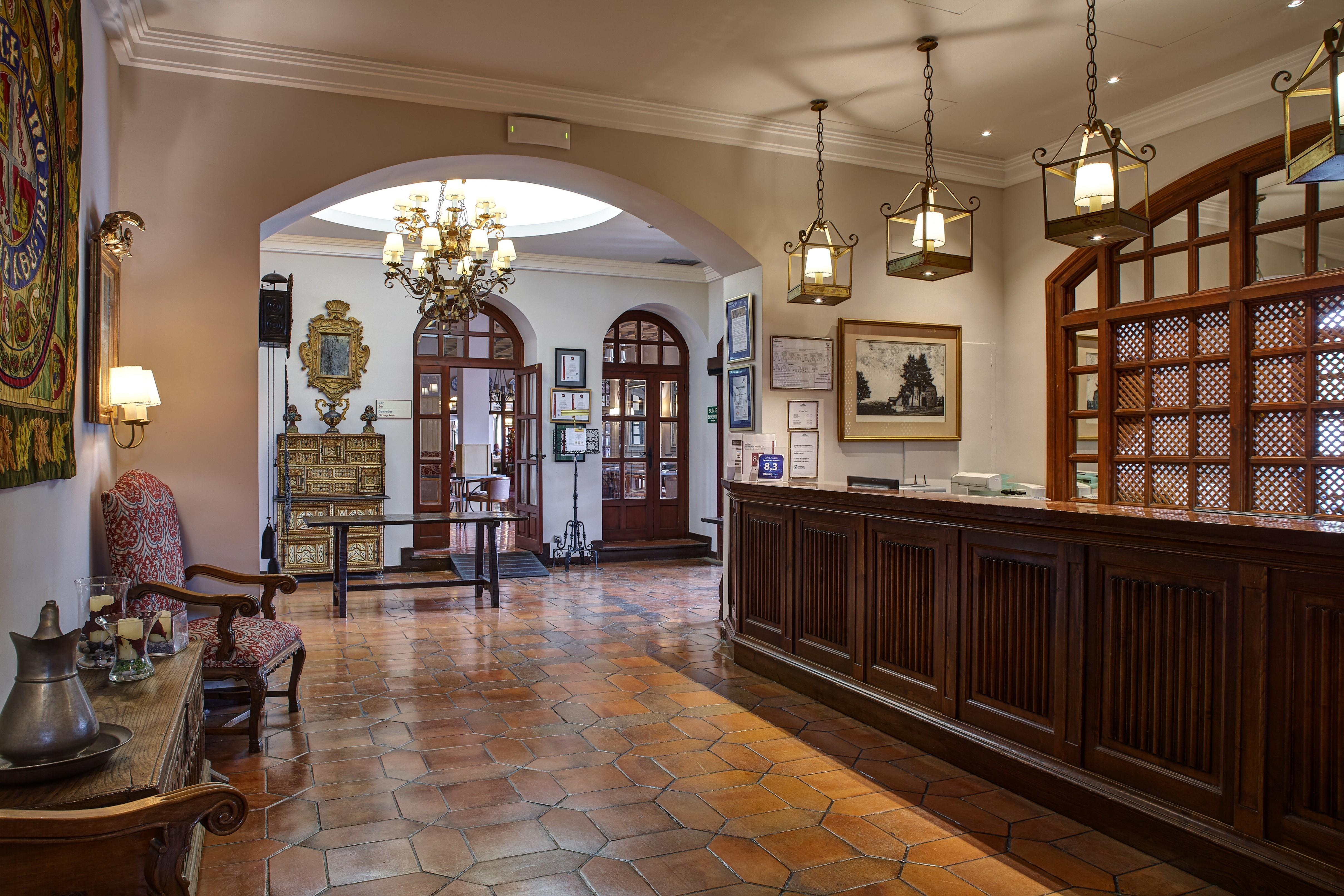 Parador De Калахорра Экстерьер фото