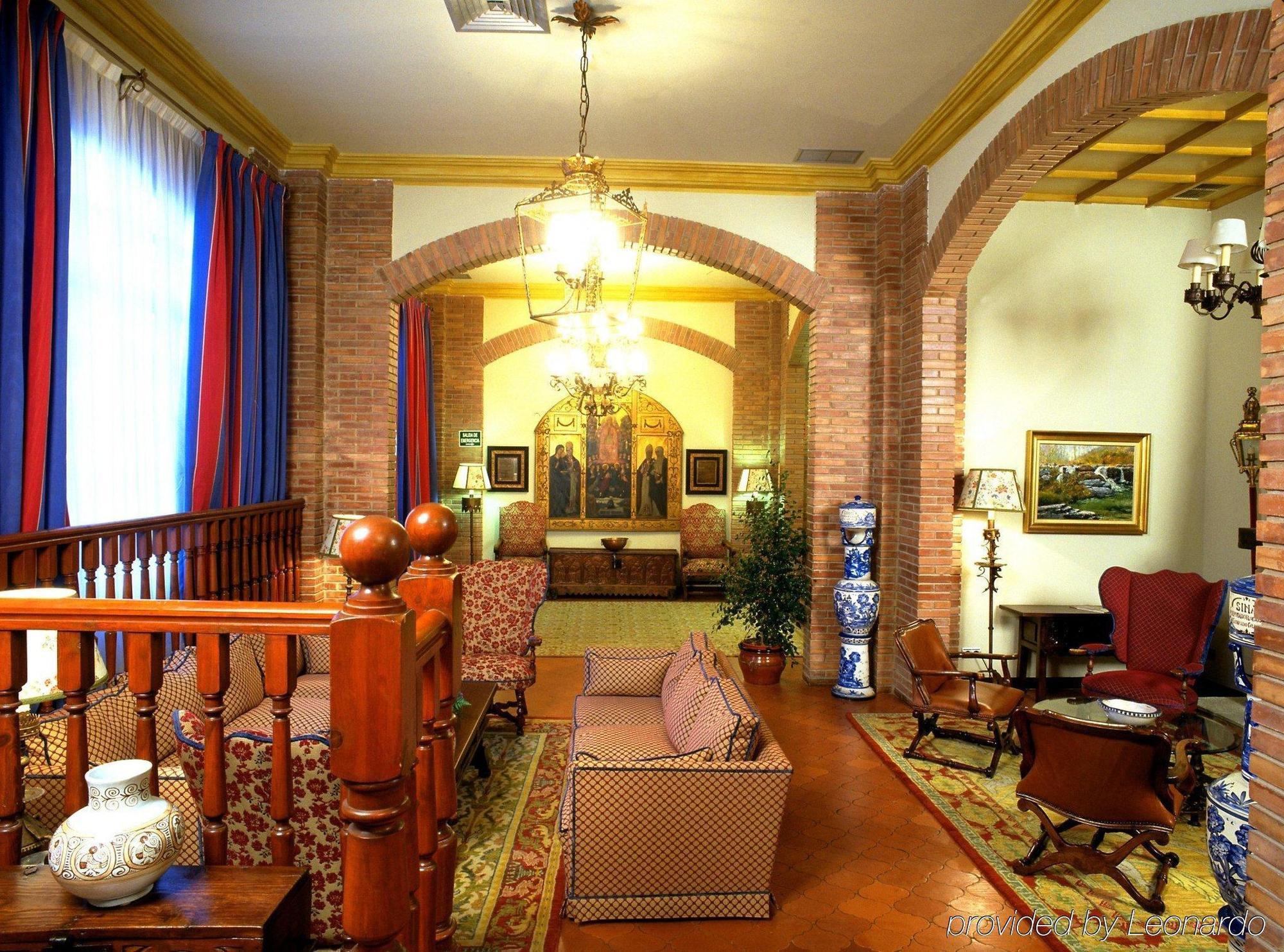 Parador De Калахорра Экстерьер фото
